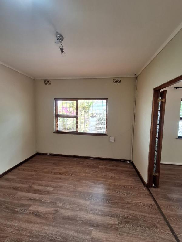 4 Bedroom Property for Sale in Panorama Western Cape